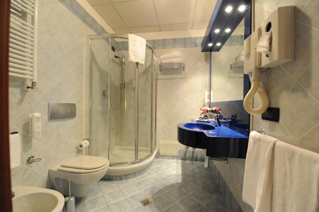 Hotel Parisi 니첼리노 외부 사진