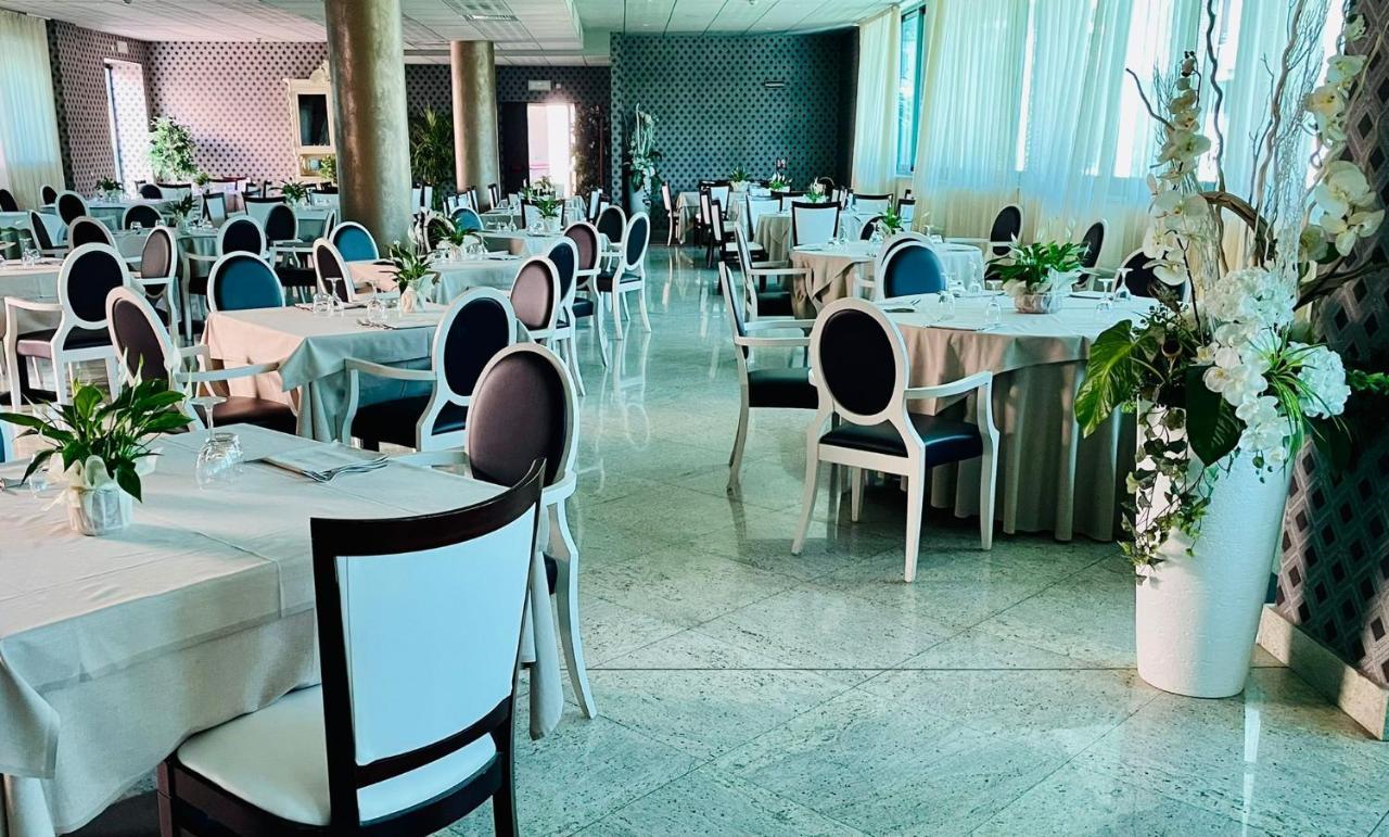 Hotel Parisi 니첼리노 외부 사진