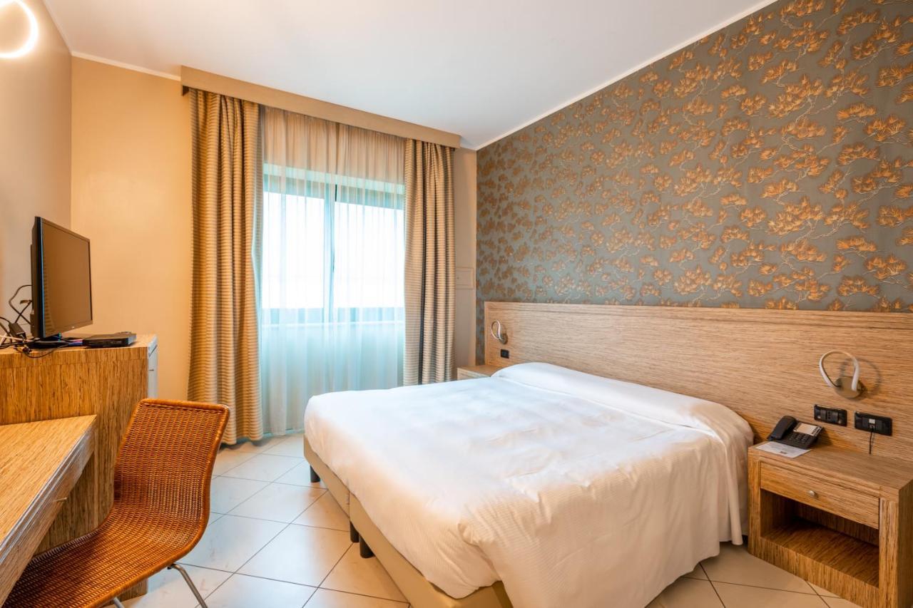 Hotel Parisi 니첼리노 외부 사진