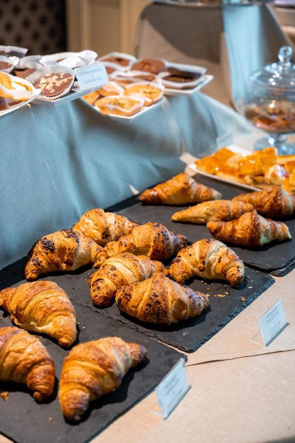 Hotel Parisi 니첼리노 외부 사진