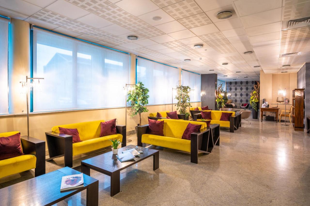 Hotel Parisi 니첼리노 외부 사진