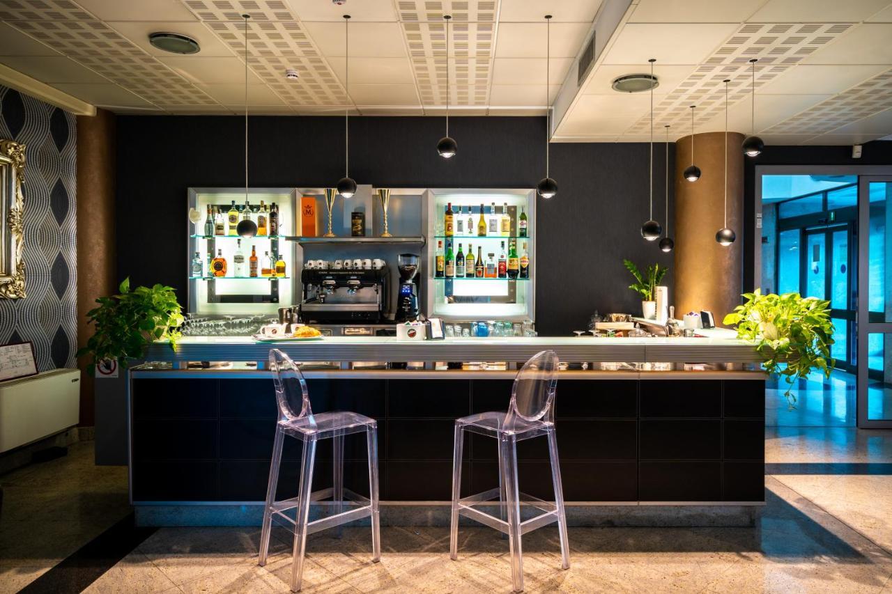 Hotel Parisi 니첼리노 외부 사진