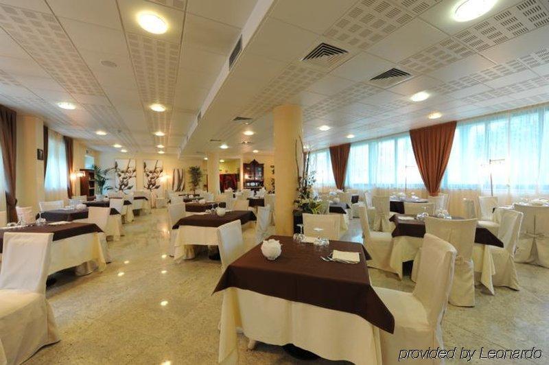 Hotel Parisi 니첼리노 레스토랑 사진